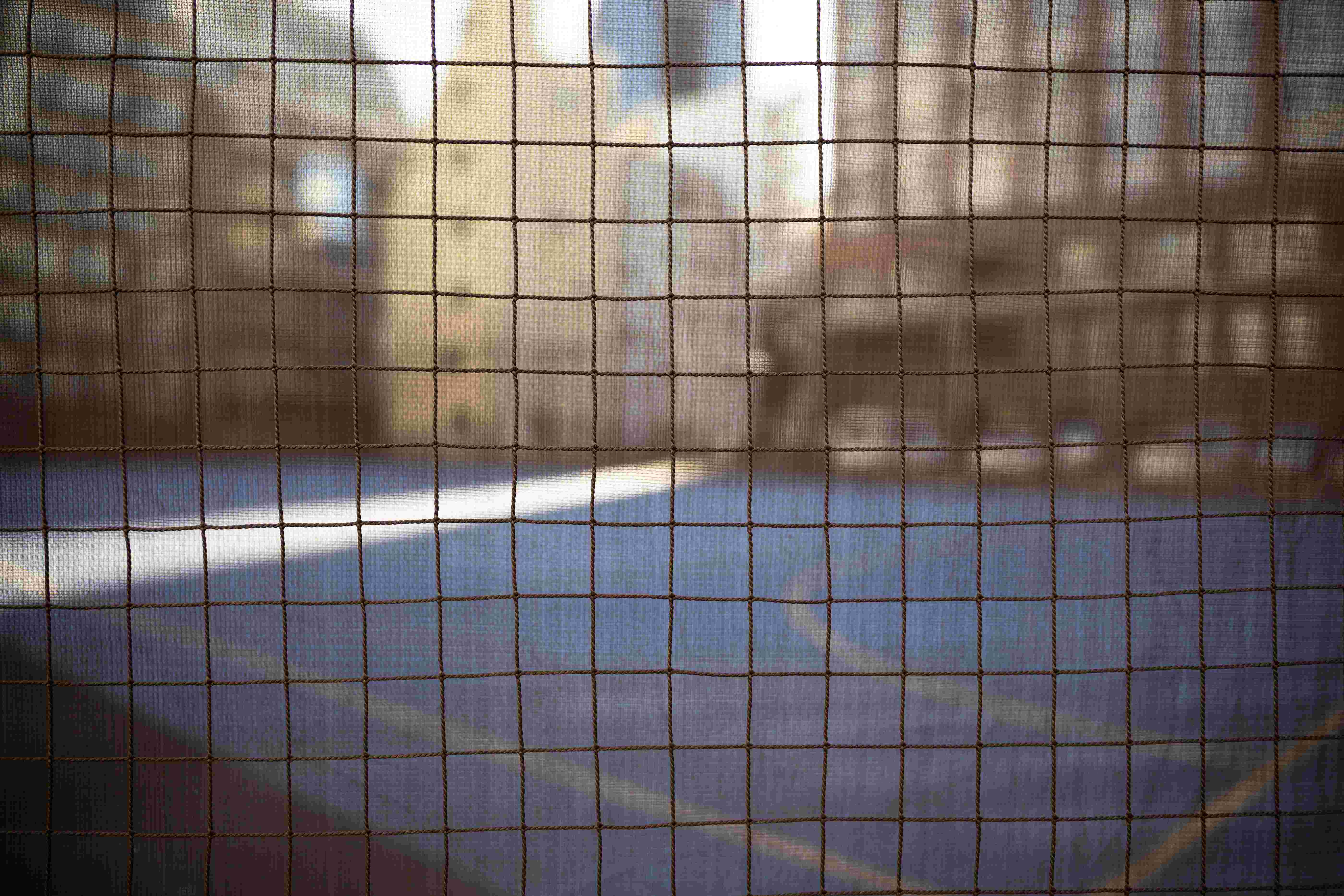 Mosquito Screens vs Fixed Mesh