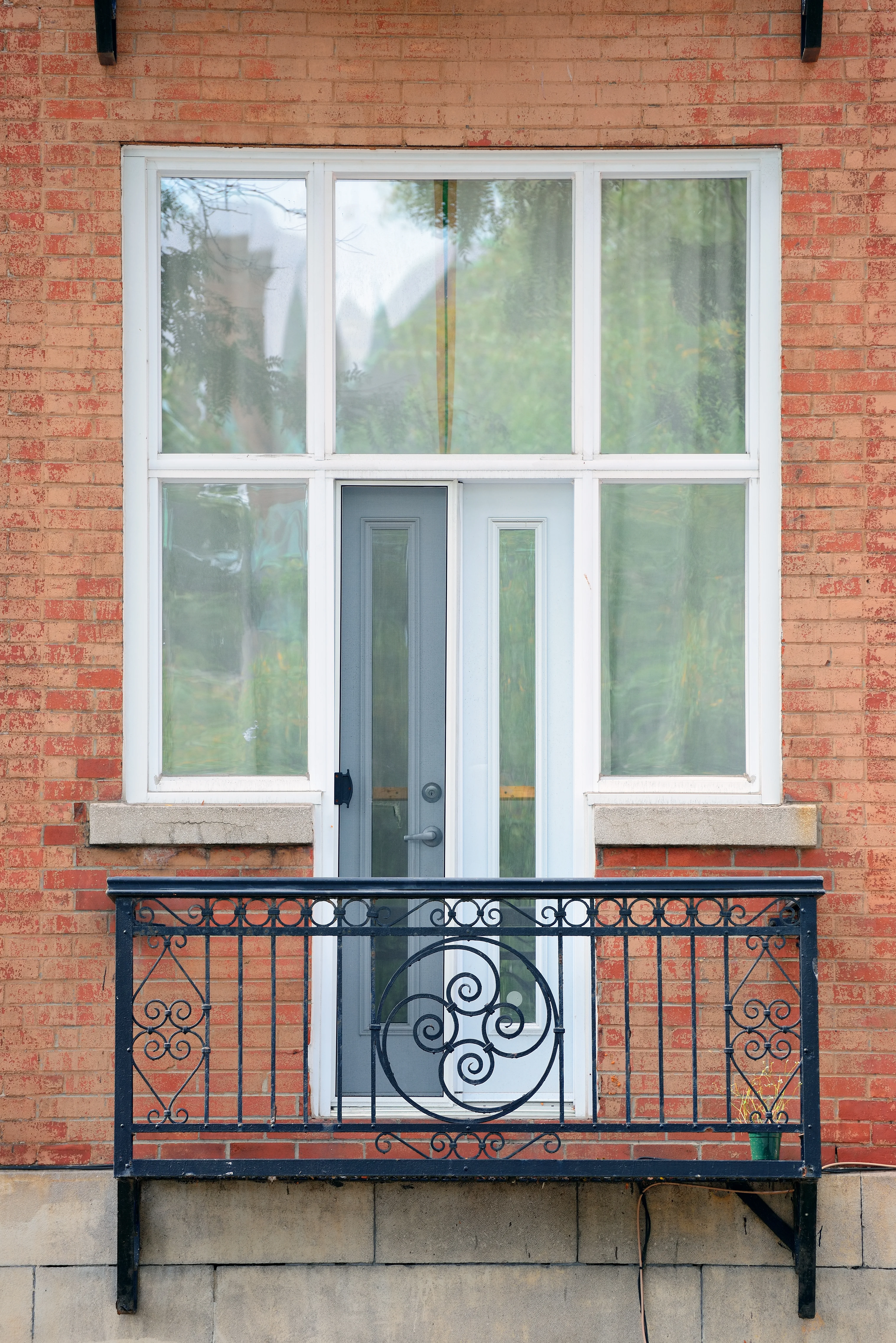 Aluminum doors 1
