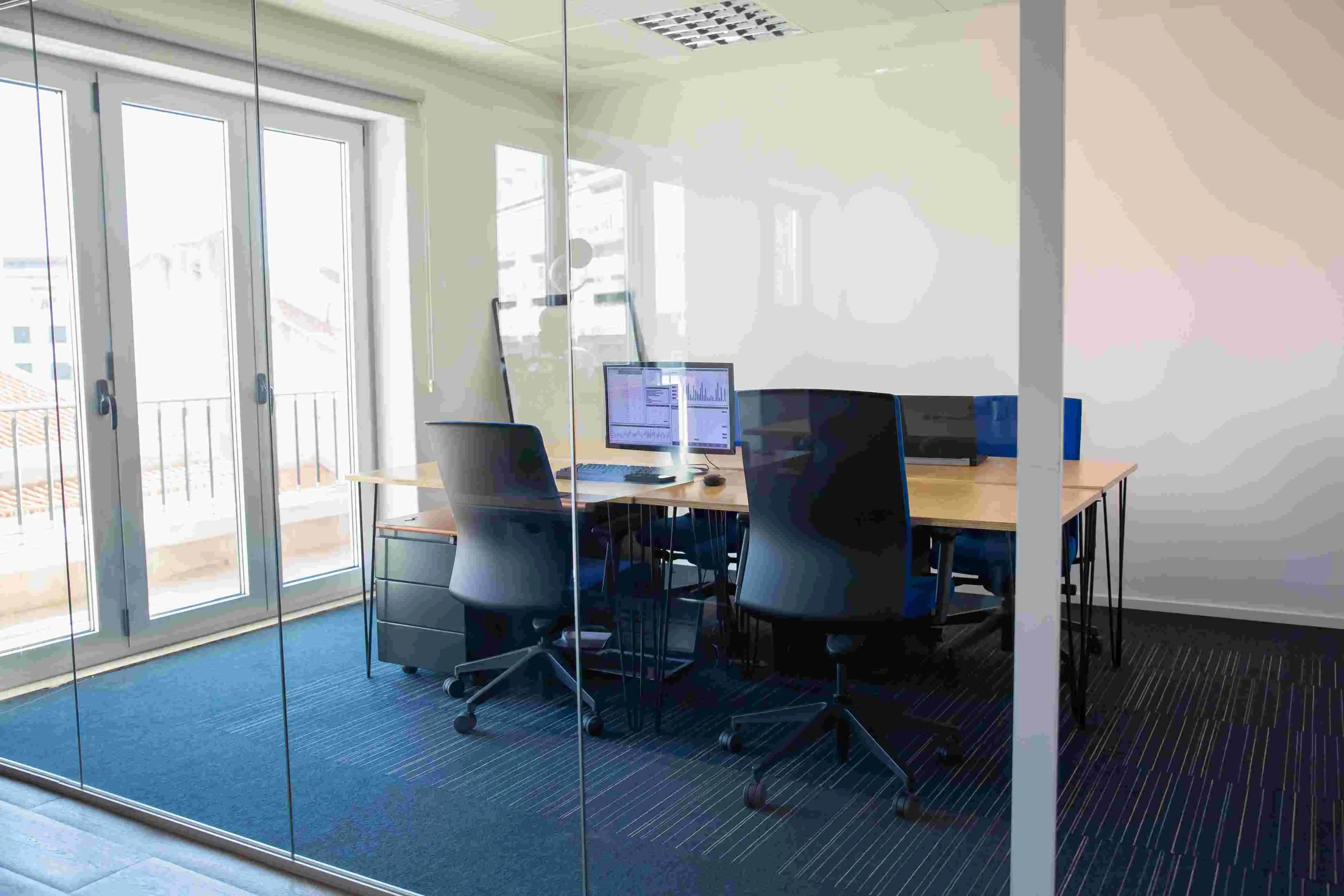 Glass Partitions vs Drywall Partitions